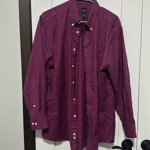 Men’s long sleeve button up